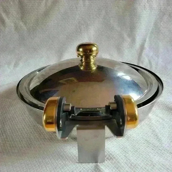 Induction Sauteuse Chafing Dish 6 Qt - Picture 7 of 8